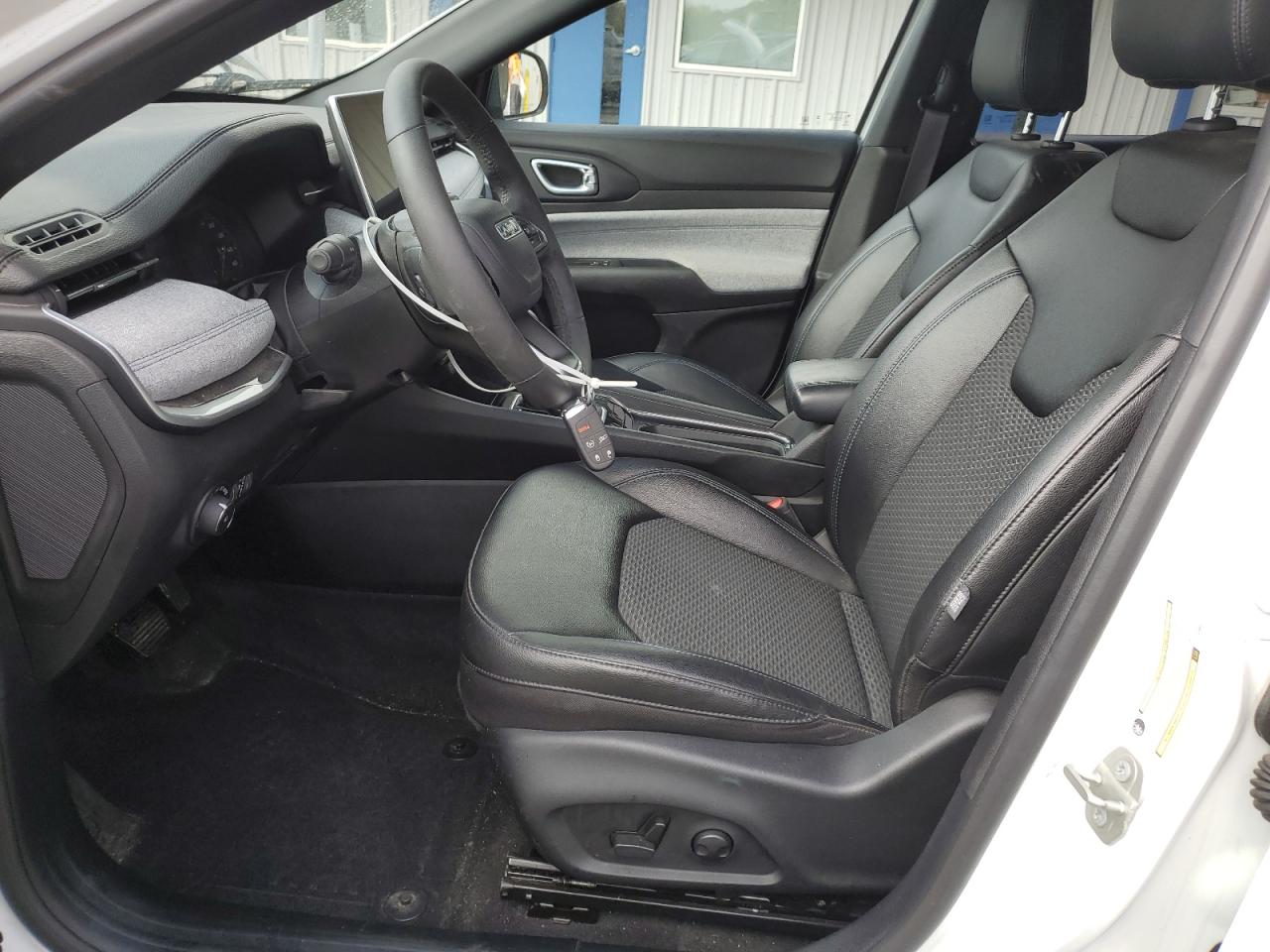 2023 Jeep Compass Latitude VIN: 3C4NJDBN5PT548057 Lot: 84168215