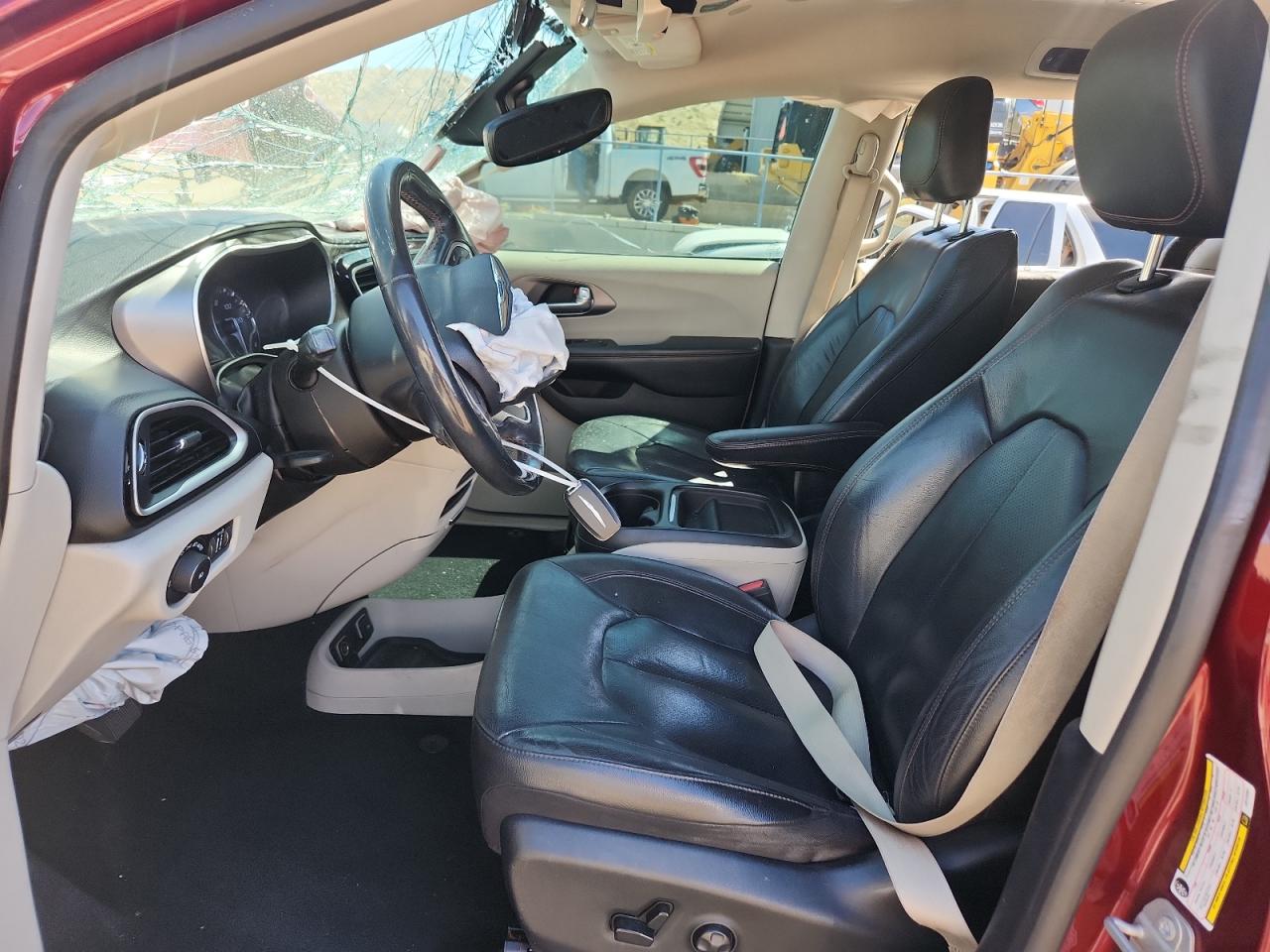 2020 Chrysler Pacifica Touring L VIN: 2C4RC1BG4LR112261 Lot: 80127225