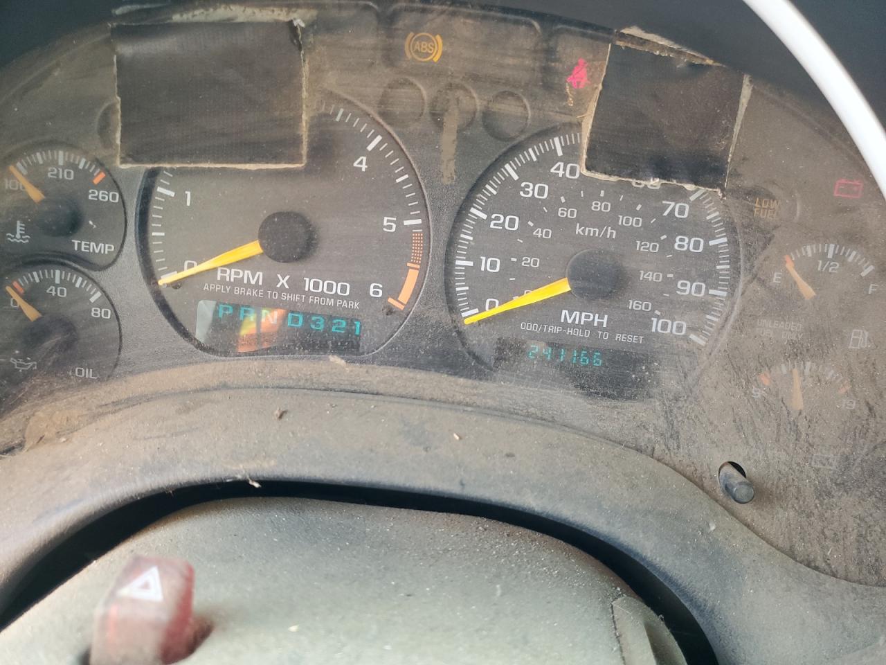 1998 Chevrolet Blazer VIN: 1GNDT13W3W2145732 Lot: 69704965