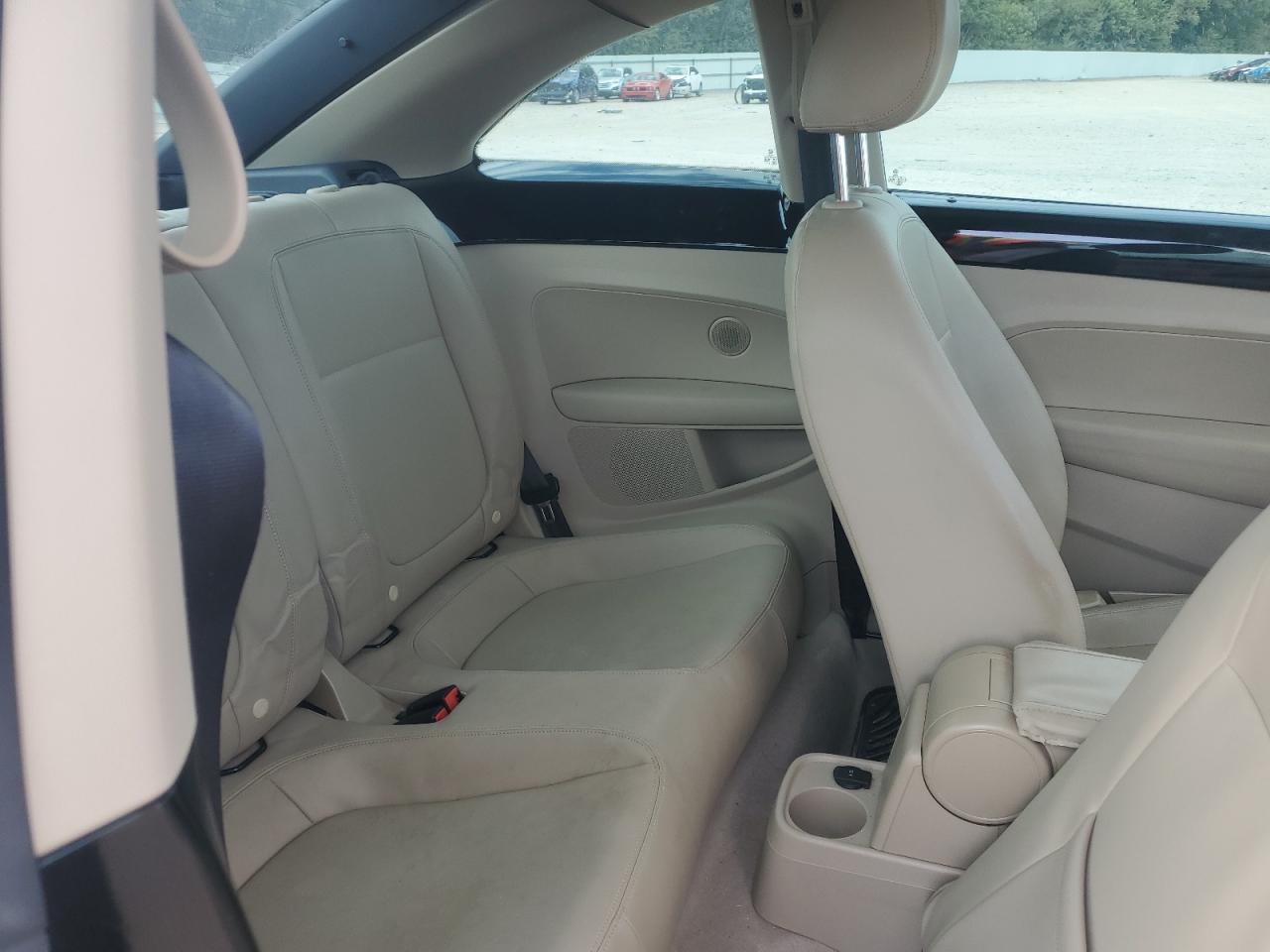 2014 Volkswagen Beetle VIN: 3VWJP7AT3EM610087 Lot: 80900755