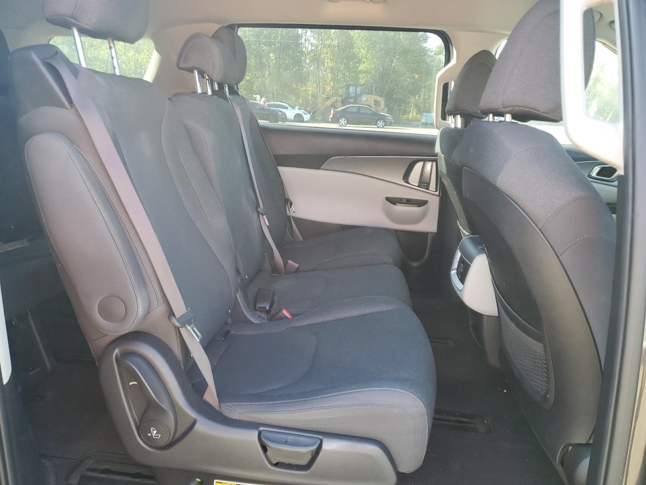 2022 Kia Carnival Lx VIN: KNDNB5H3XN6105953 Lot: 70767435