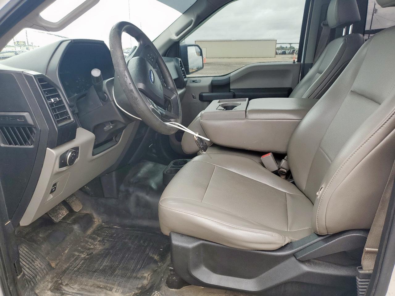 2017 Ford F150 VIN: 1FTMF1C81HKC90580 Lot: 81787995