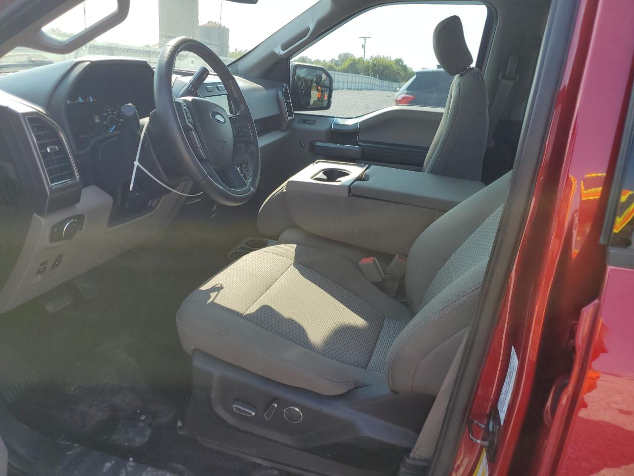 2018 Ford F150 Supercrew VIN: 1FTEW1CP0JFA14000 Lot: 71322785