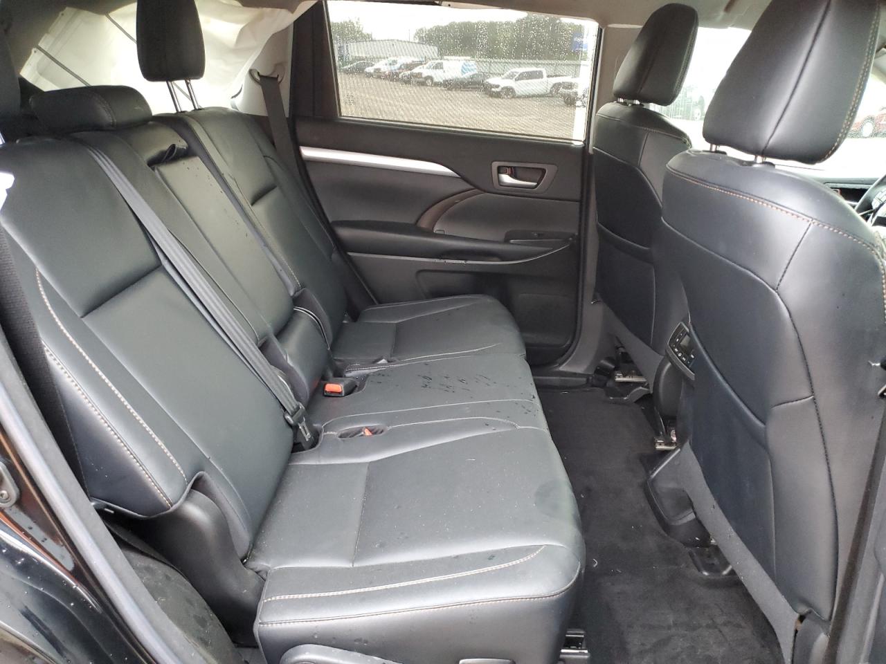 2018 Toyota Highlander Se VIN: 5TDKZRFH8JS534541 Lot: 83836275