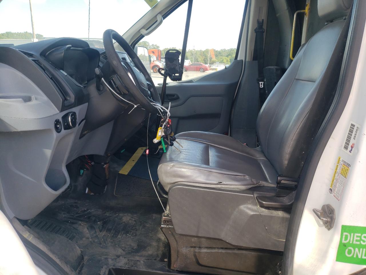 2015 Ford Transit T-250 VIN: 1FTCR3XV1FKA20759 Lot: 71679485