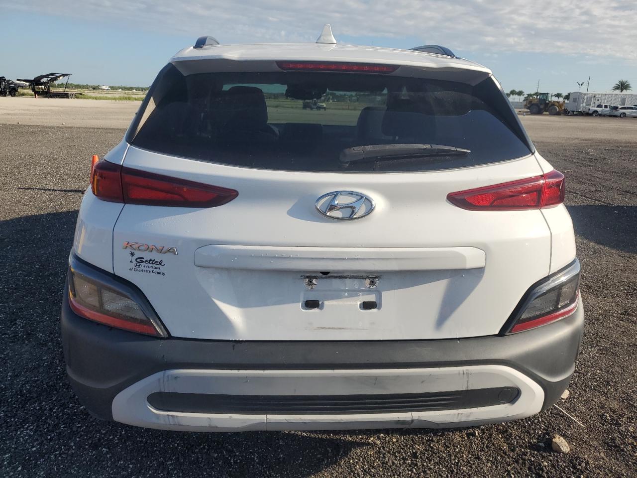 2022 Hyundai Kona Sel VIN: KM8K32AB9NU817569 Lot: 80267555