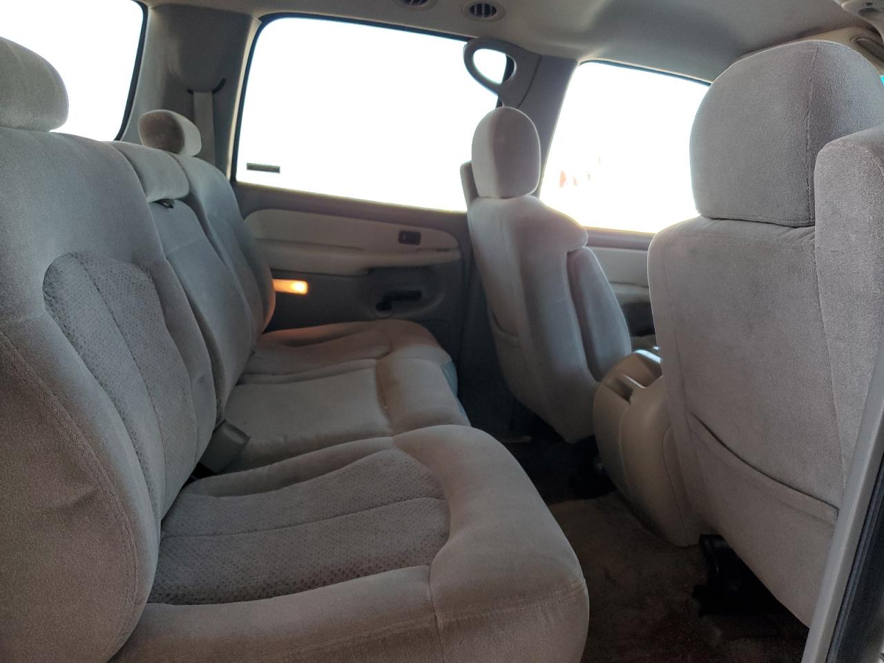 2001 Chevrolet Suburban K1500 VIN: 3GNFK16T31G214030 Lot: 80581095