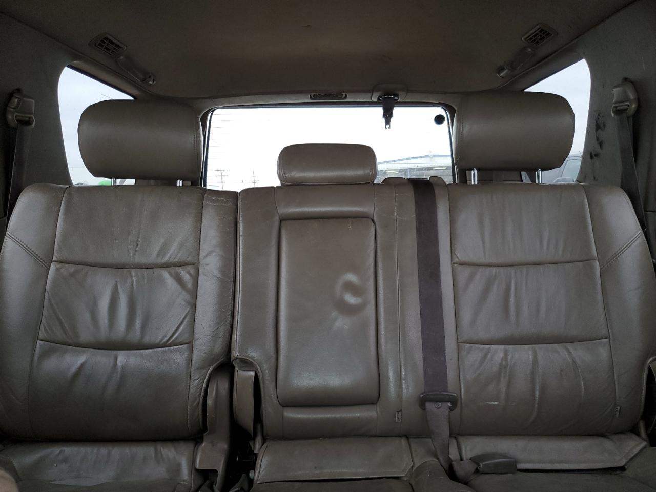 2002 Toyota Sequoia Limited VIN: 5TDBT48A82S062105 Lot: 71801885