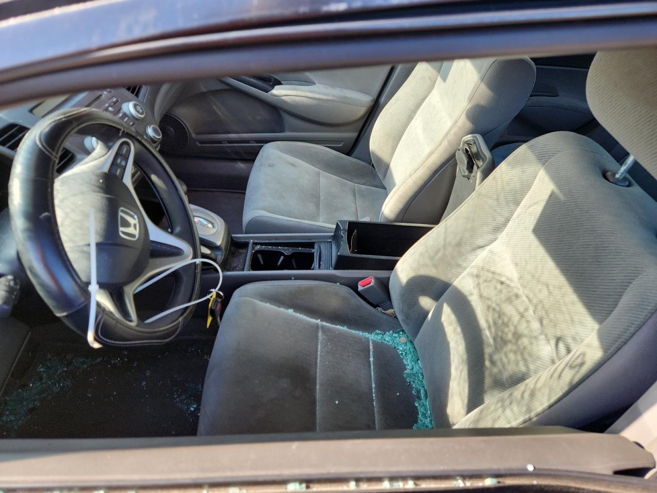 2010 Honda Civic Lx VIN: 2HGFA1F55AH330117 Lot: 81039985