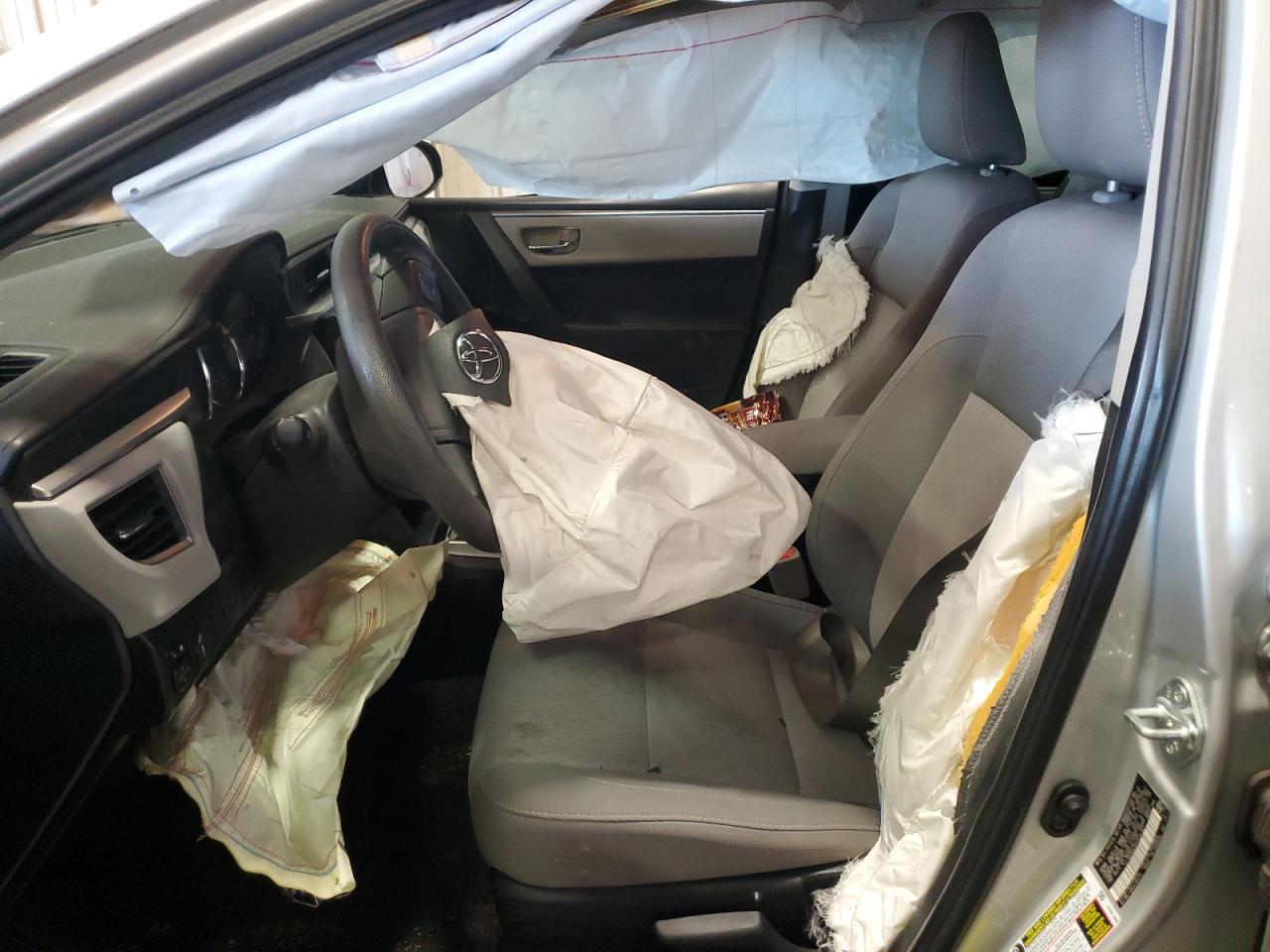 2015 Toyota Corolla L VIN: 2T1BURHE8FC434151 Lot: 84794485