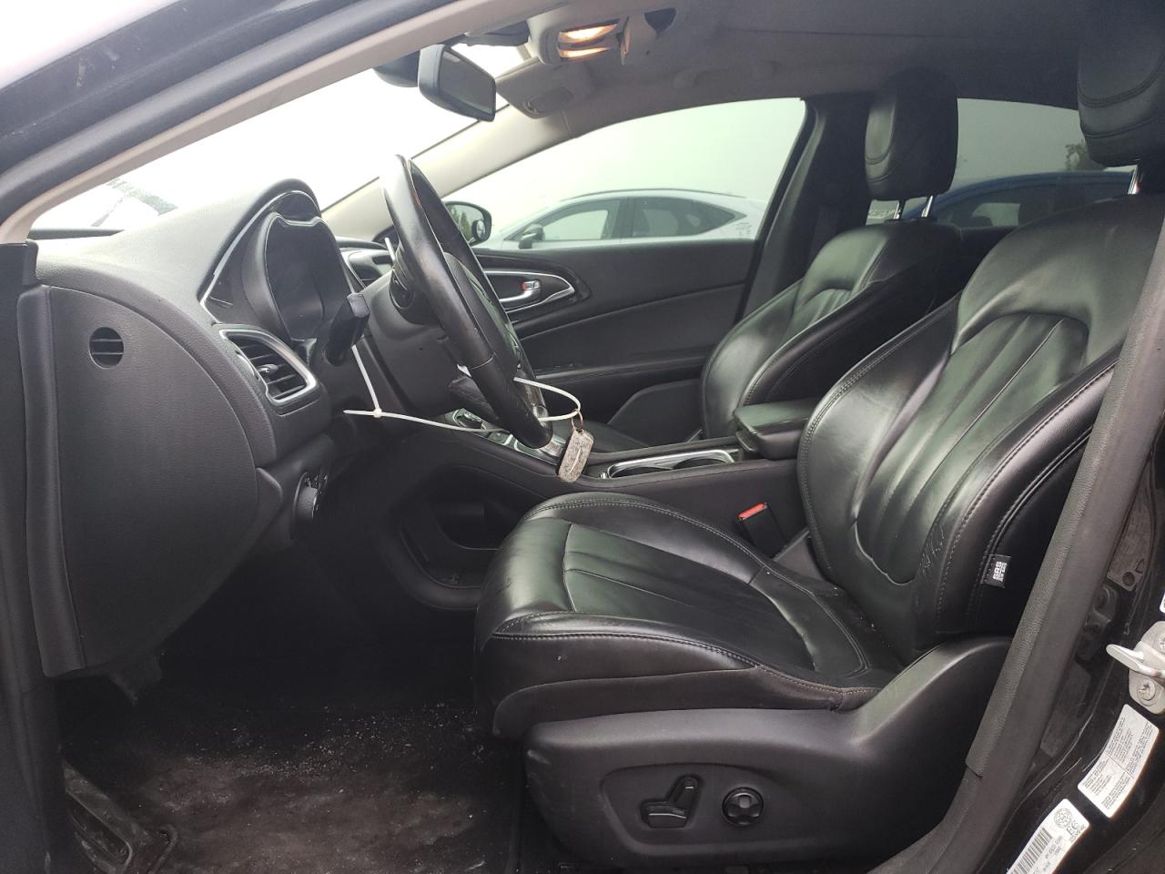 2016 Chrysler 200 C VIN: 1C3CCCCG5GN187025 Lot: 81221775