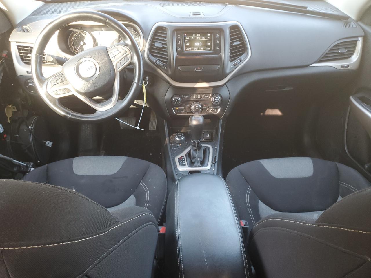 2017 Jeep Cherokee Sport VIN: 1C4PJMAS8HW630408 Lot: 84259445