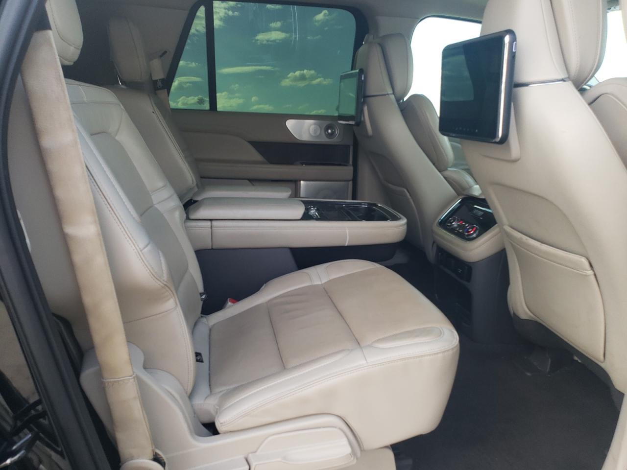 2019 Lincoln Navigator L Reserve VIN: 5LMJJ3LT8KEL18116 Lot: 81885785