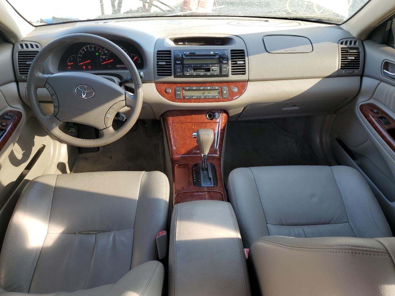 2005 Toyota Camry Le VIN: JTDBF32K750162836 Lot: 81082105