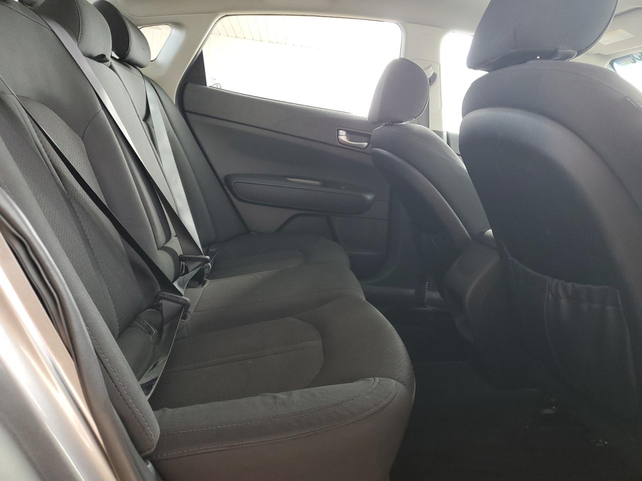 2018 Kia Optima Lx VIN: 5XXGT4L32JG199927 Lot: 82000485