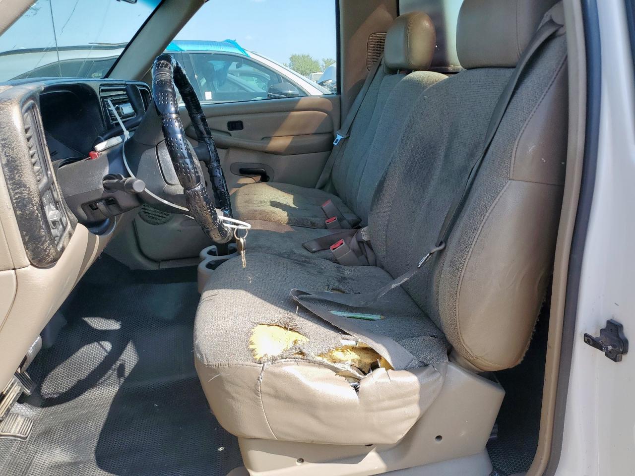 2002 Chevrolet Silverado C1500 VIN: 1GCEC14W42Z322785 Lot: 81388455