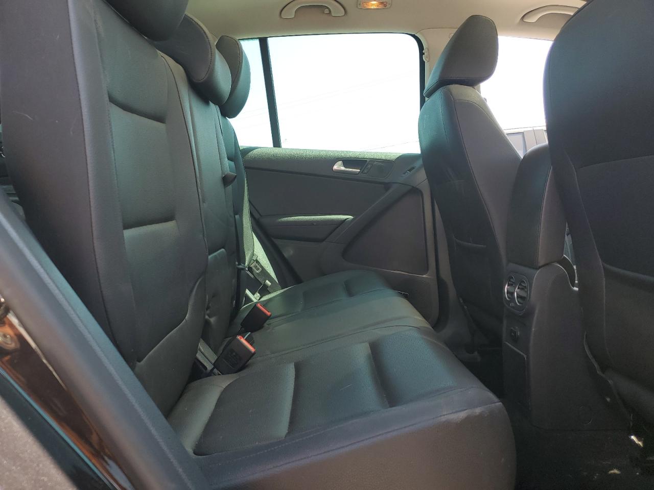 2014 Volkswagen Tiguan S VIN: WVGBV3AX9EW530524 Lot: 81400065