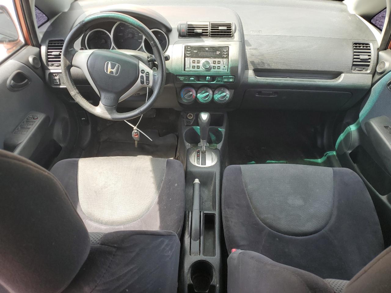 2007 Honda Fit S VIN: JHMGD38687S033810 Lot: 82145765