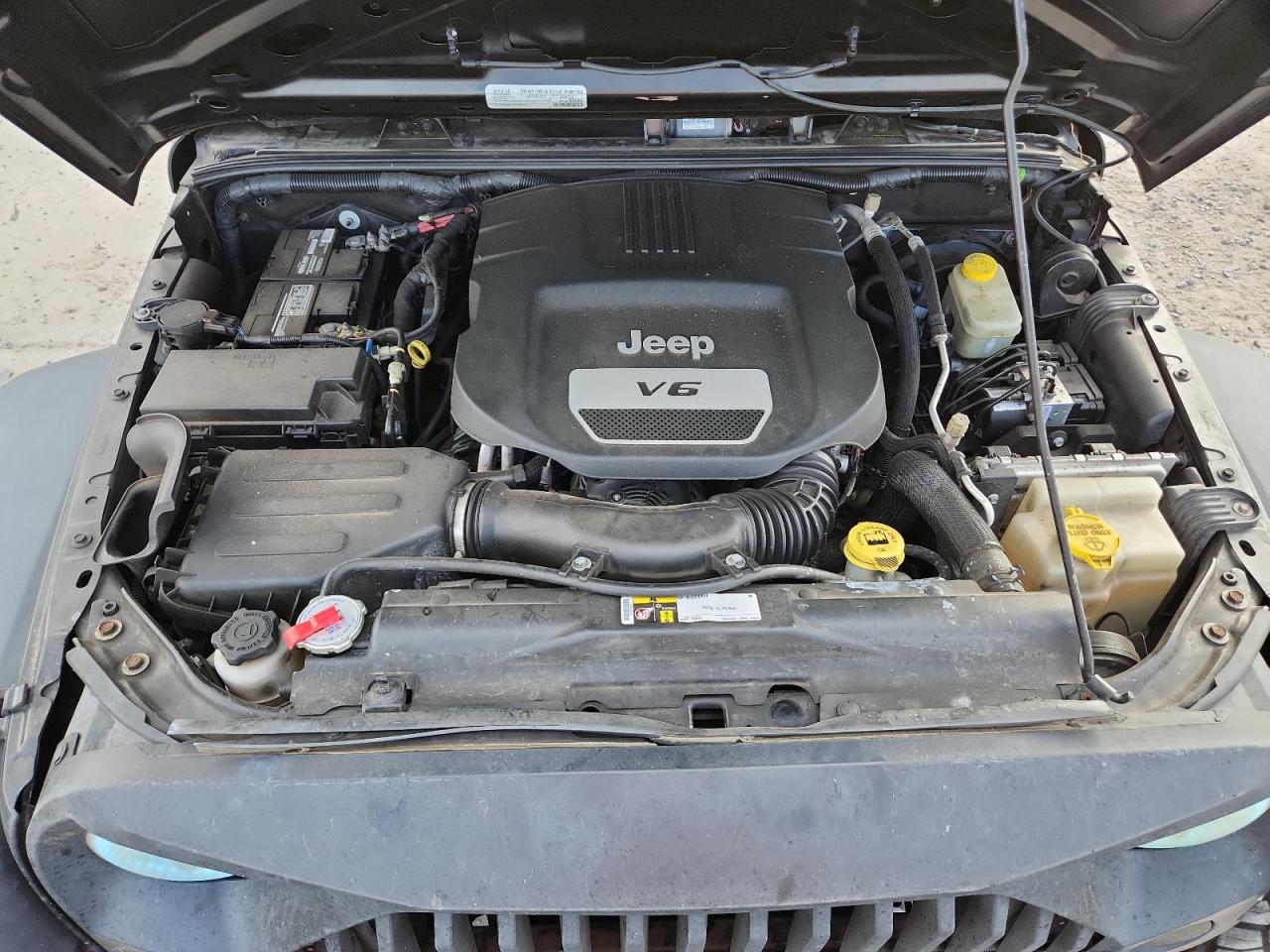 2016 Jeep Wrangler Sport VIN: 1C4AJWAG6GL196664 Lot: 70728725