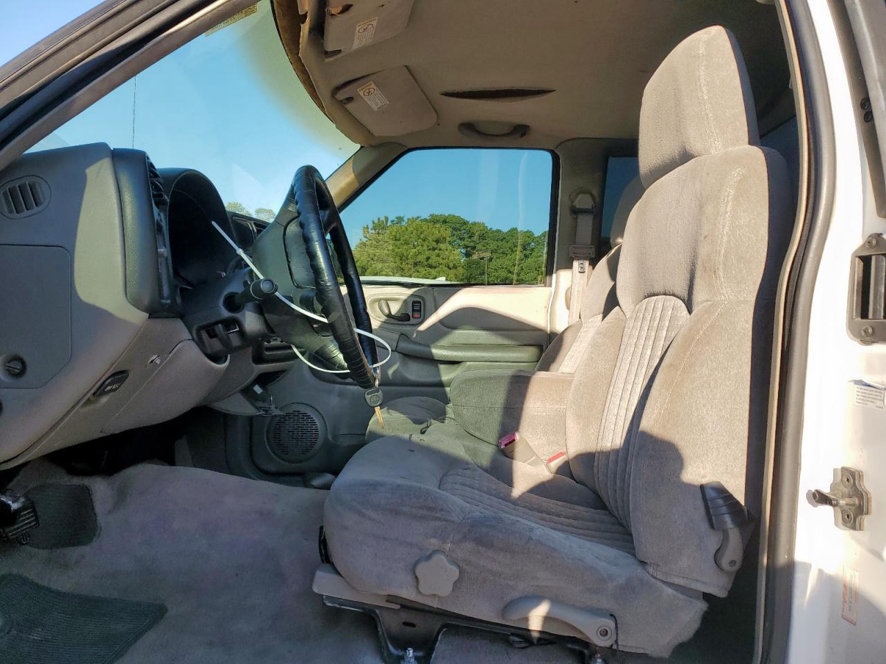 2000 Chevrolet S Truck S10 VIN: 1GCCS1947Y8128316 Lot: 84252245