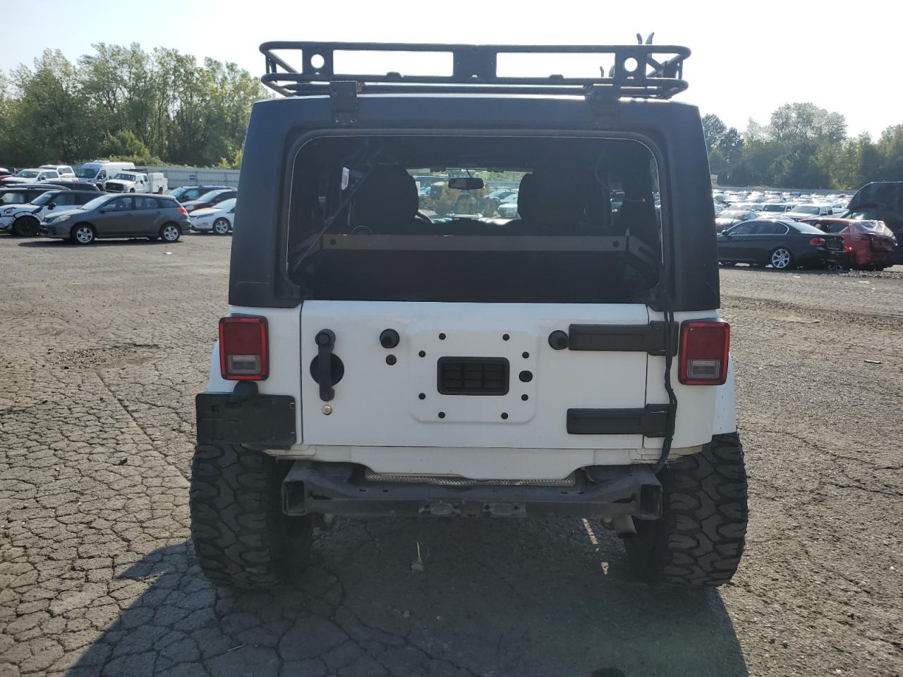 2016 Jeep Wrangler Unlimited Sahara VIN: 1C4BJWEG2GL220117 Lot: 70724845