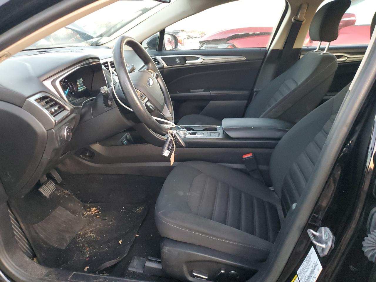 2019 Ford Fusion Se VIN: 3FA6P0LU2KR197900 Lot: 84212755