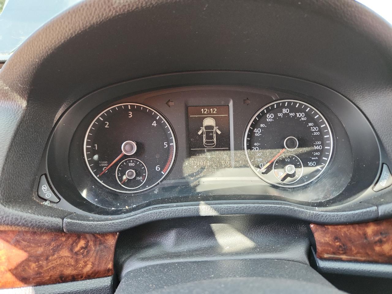 2013 Volkswagen Passat Sel VIN: 1VWCN7A36DC056008 Lot: 72098365