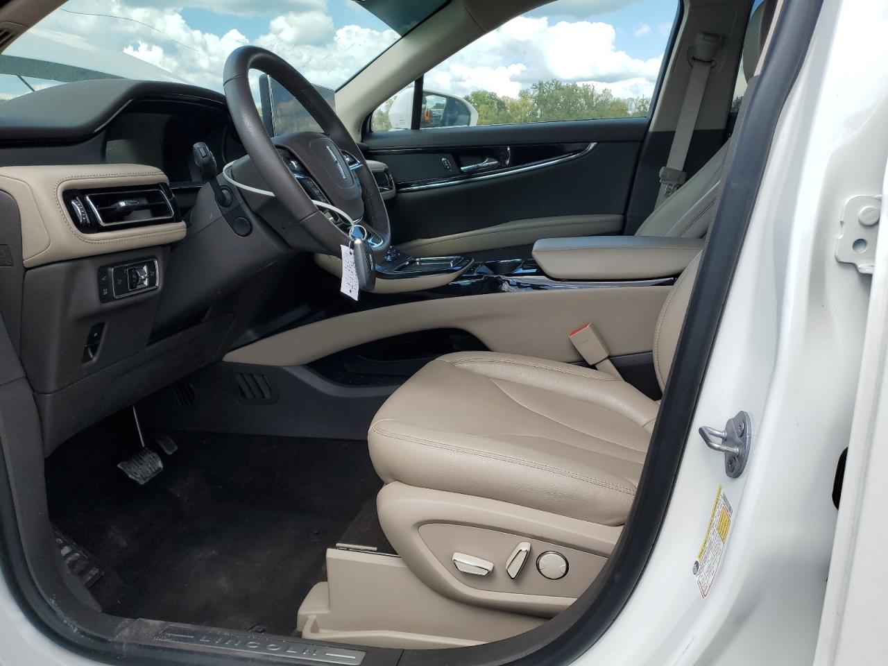 2022 Lincoln Nautilus VIN: 2LMPJ6J9XNBL18936 Lot: 84810575