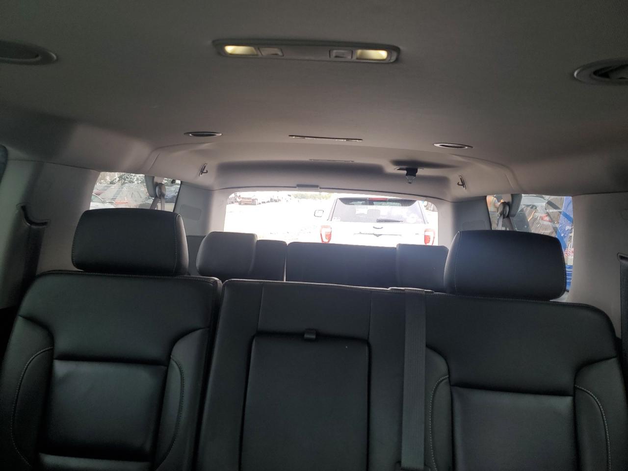 2018 Chevrolet Suburban K1500 Lt VIN: 1GNSKHKC3JR132103 Lot: 71667315