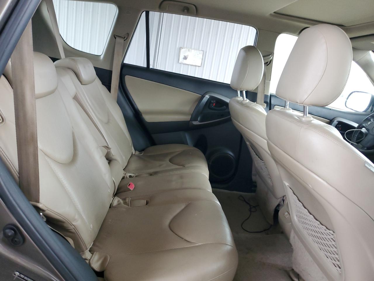 2010 Toyota Rav4 Limited VIN: JTMDF4DV3A5028490 Lot: 85512235