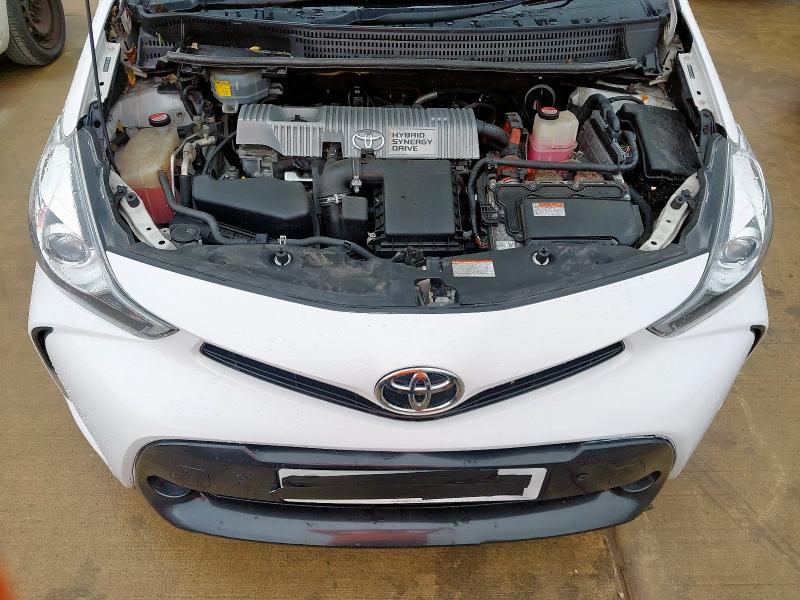 2016 TOYOTA PRIUS+ 1.8 VVTI ICON 5DR CVT AUTO