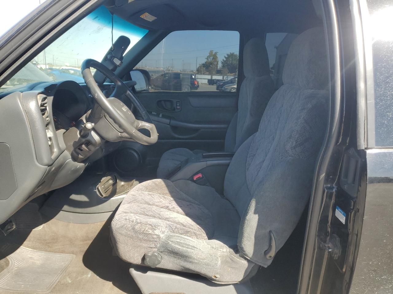 2000 GMC Sonoma VIN: 1GTCT19W0Y8158756 Lot: 81821275