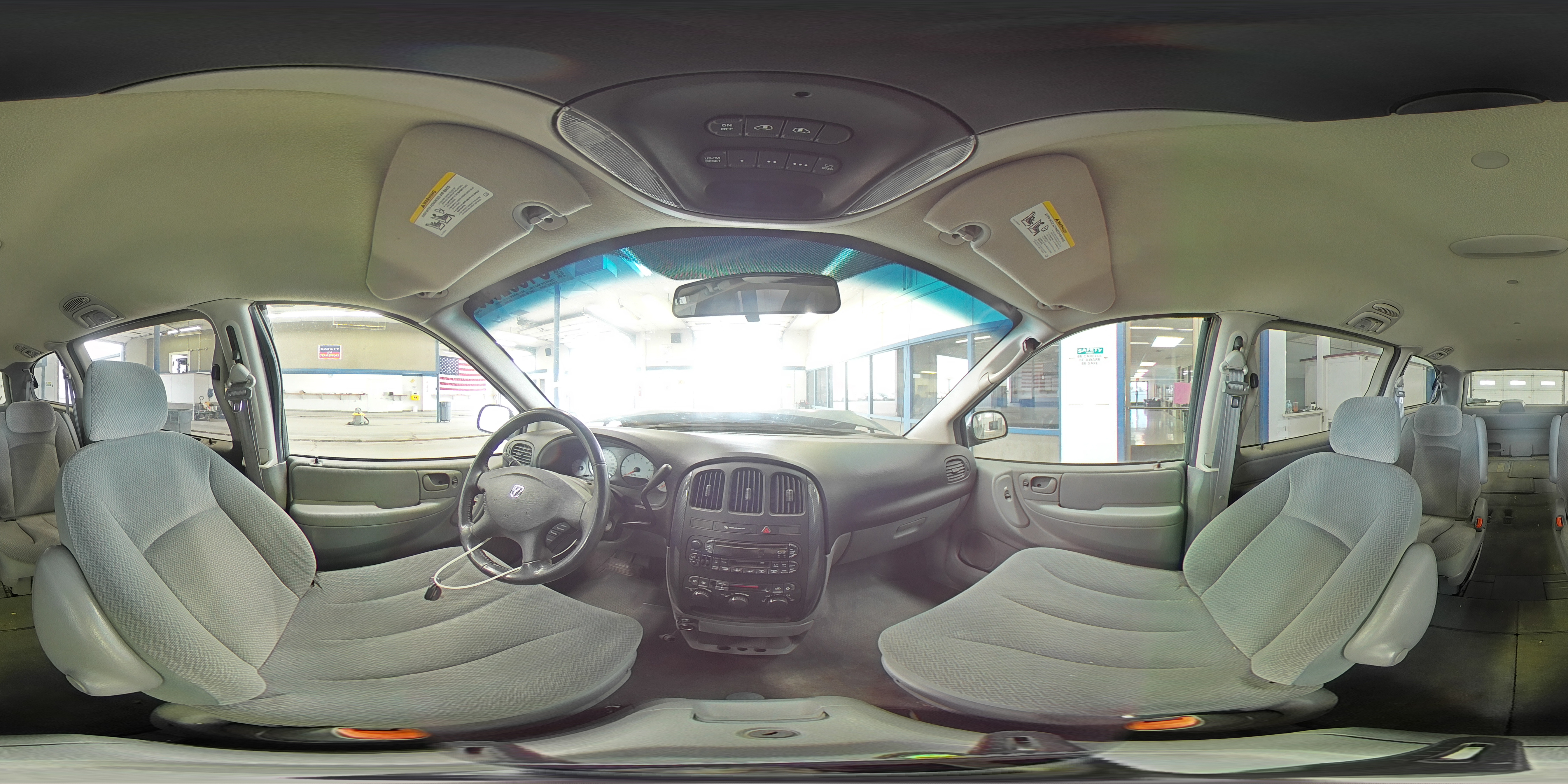 2005 Dodge Grand Caravan Sxt VIN: 2D4GP44L55R301353 Lot: 84602885