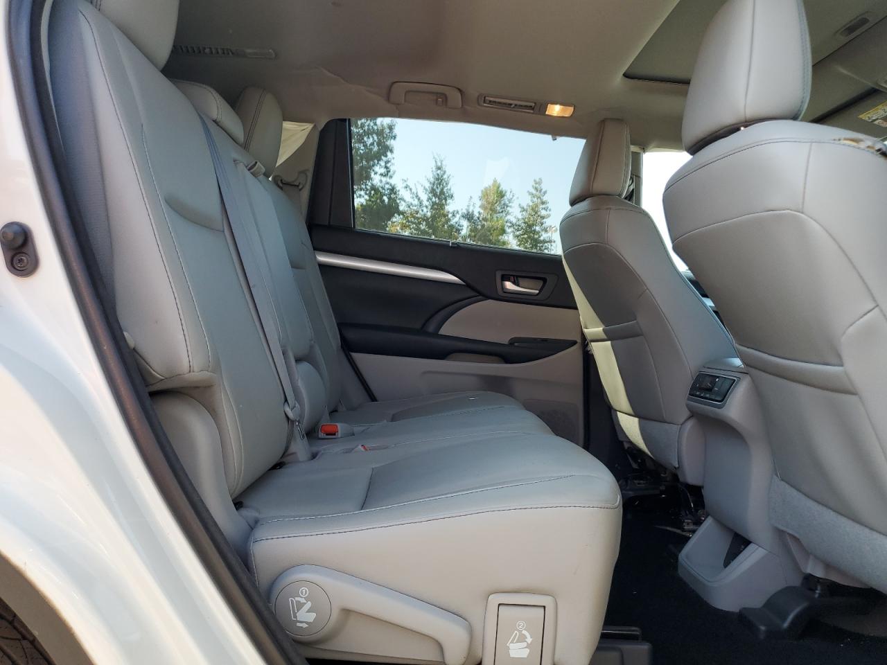 2018 Toyota Highlander Se VIN: 5TDKZRFH0JS530466 Lot: 71819285