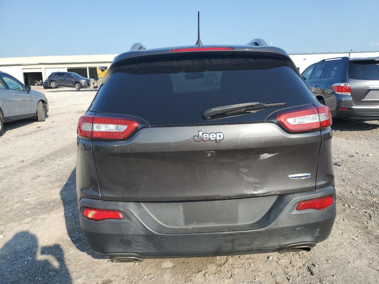 2017 Jeep Cherokee Latitude VIN: 1C4PJLCS5HW643866 Lot: 81121135