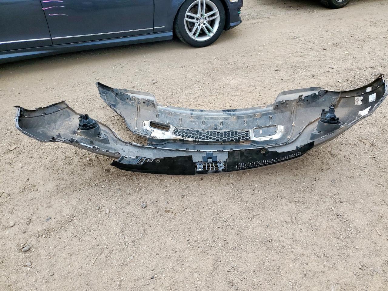 2015 Jeep Grand Cherokee Limited VIN: 1C4RJFBG8FC751906 Lot: 81906585