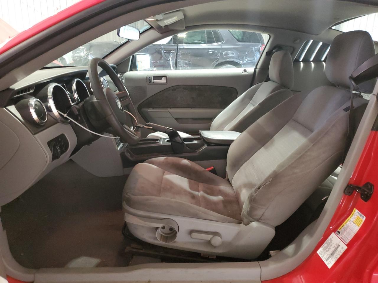 2009 Ford Mustang VIN: 1ZVHT80N995121689 Lot: 84250005