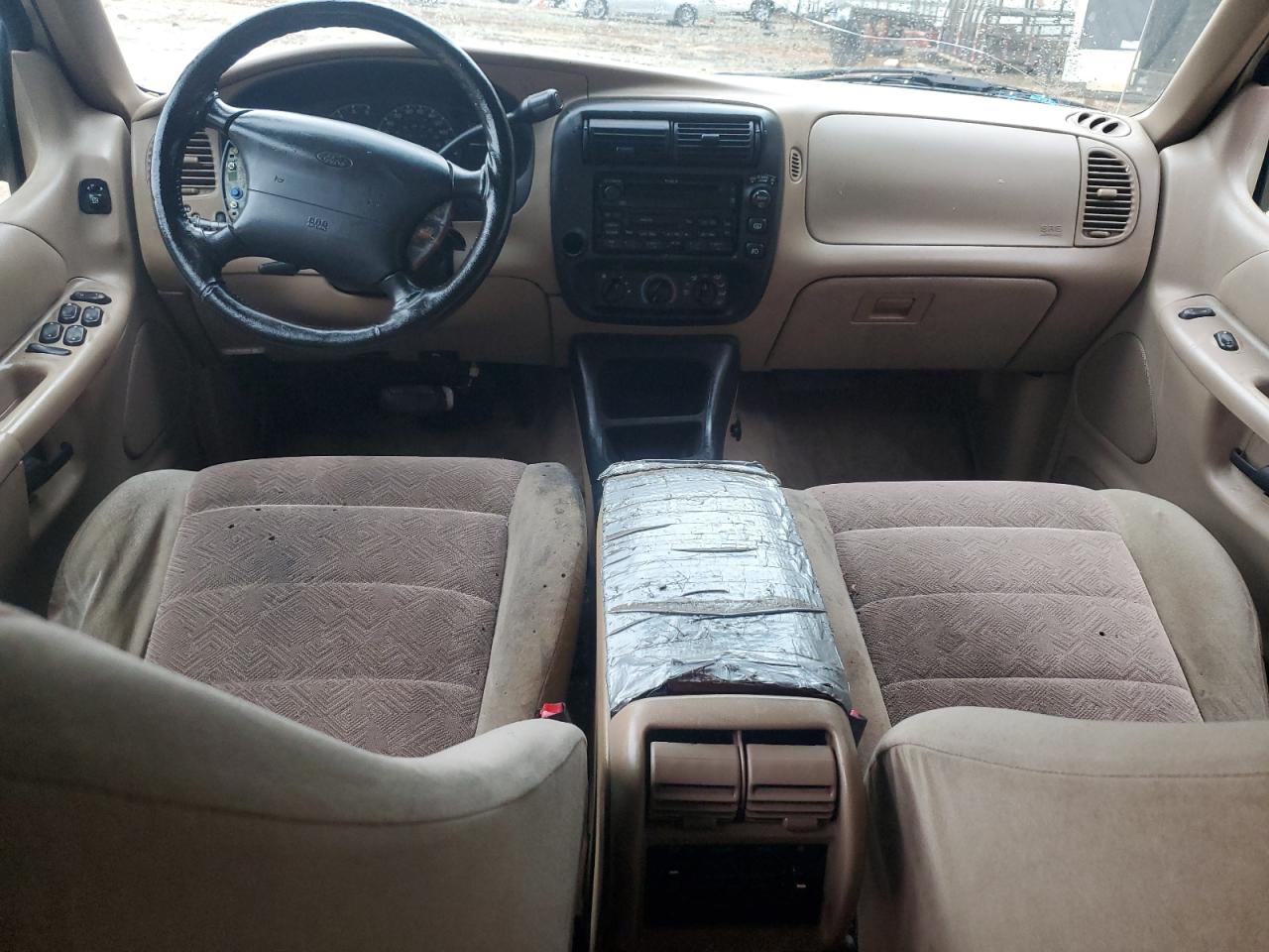 2000 Ford Explorer Xlt VIN: 1FMZU63E5YZC67448 Lot: 83935625