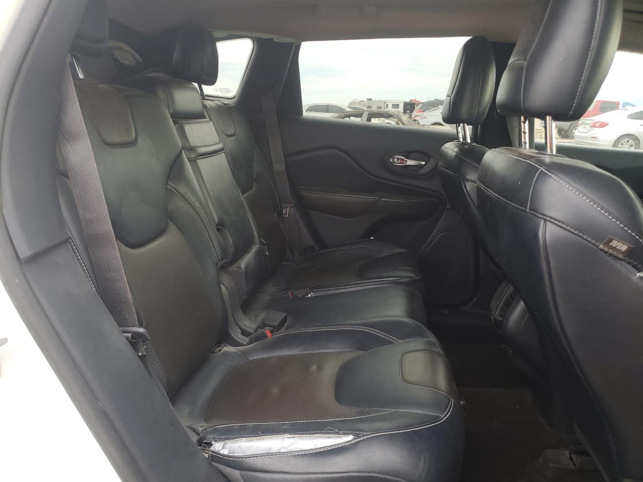 2015 Jeep Cherokee Limited VIN: 1C4PJLDB8FW532465 Lot: 81077225