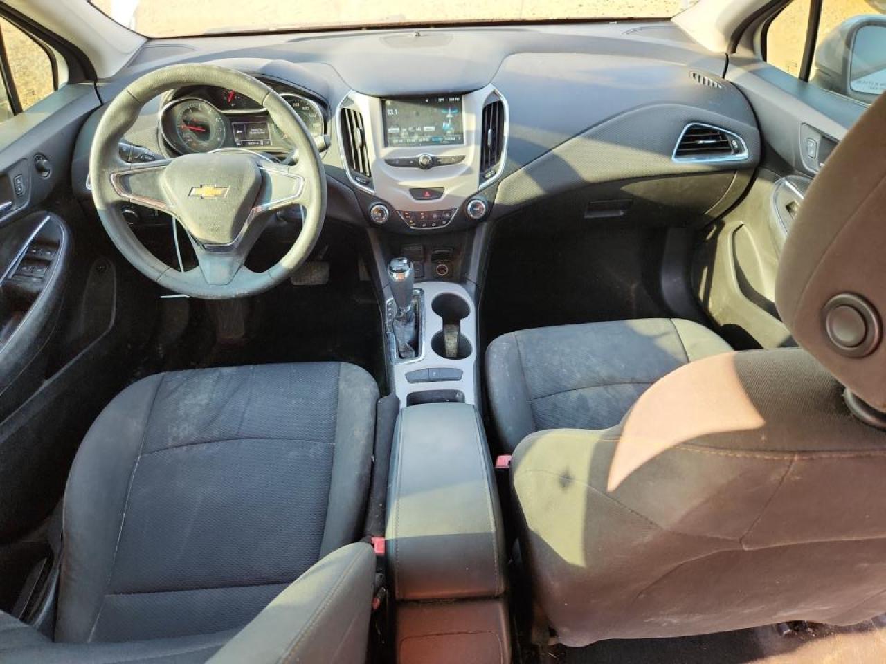 2018 Chevrolet Cruze Ls VIN: 1G1BC5SM5J7220717 Lot: 81422355