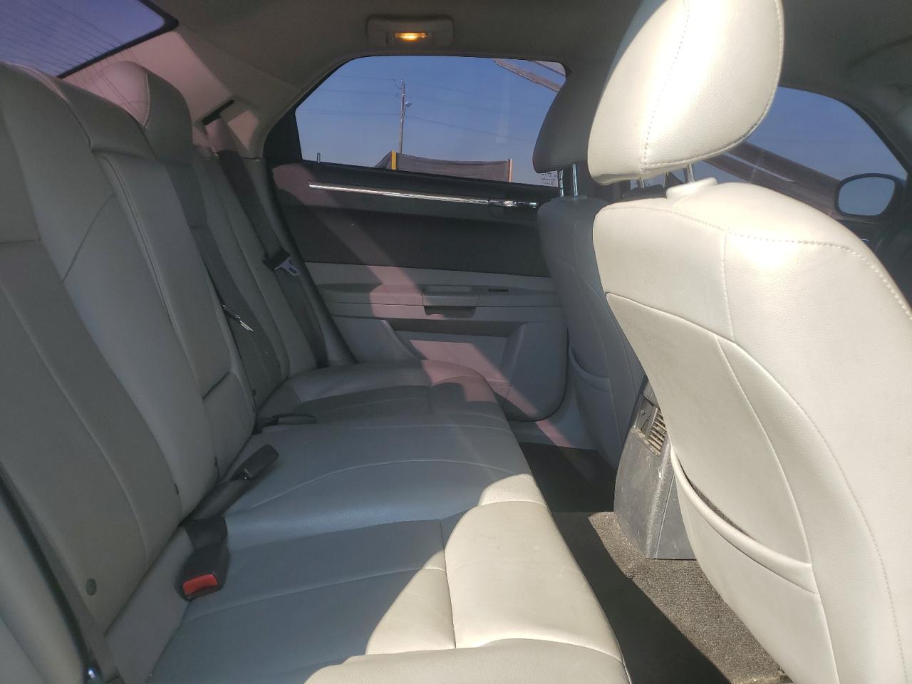 2007 Chrysler 300 Touring VIN: 2C3KA53G37H647854 Lot: 81551165