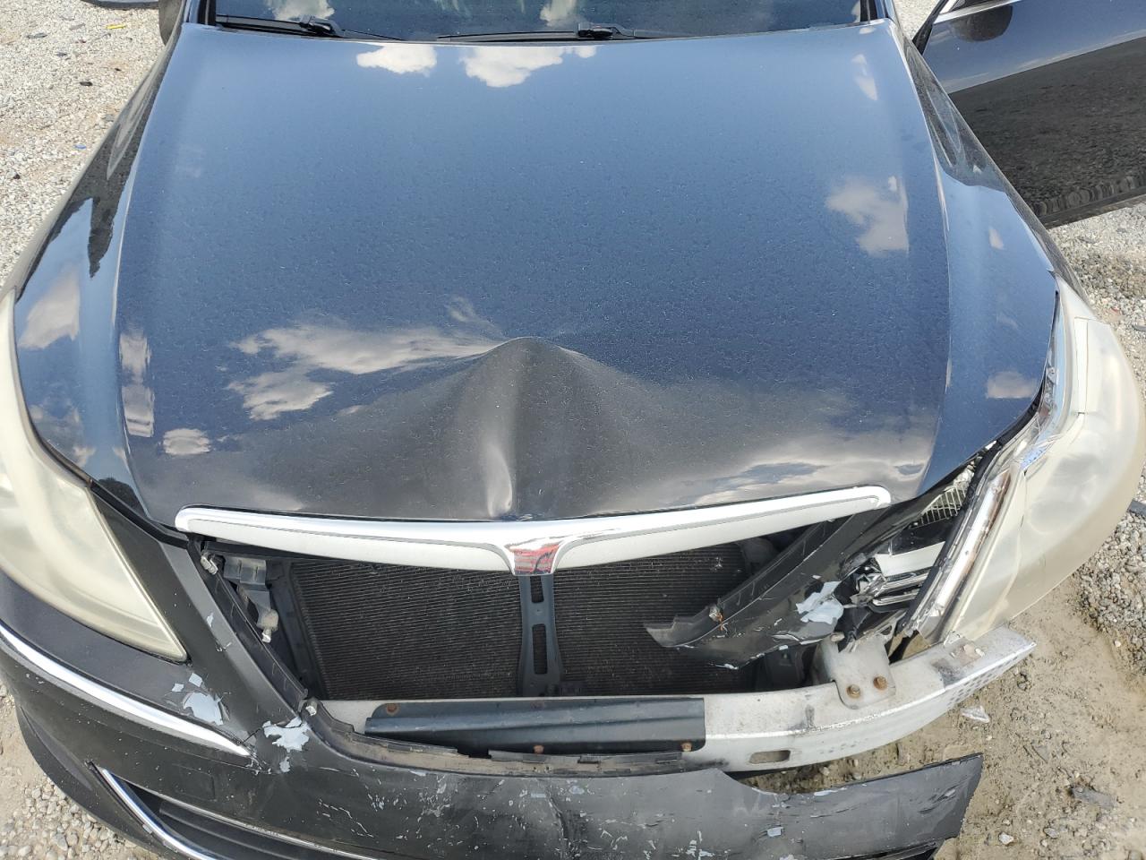 2013 Hyundai Genesis 3.8L VIN: KMHGC4DD4DU253908 Lot: 81465265