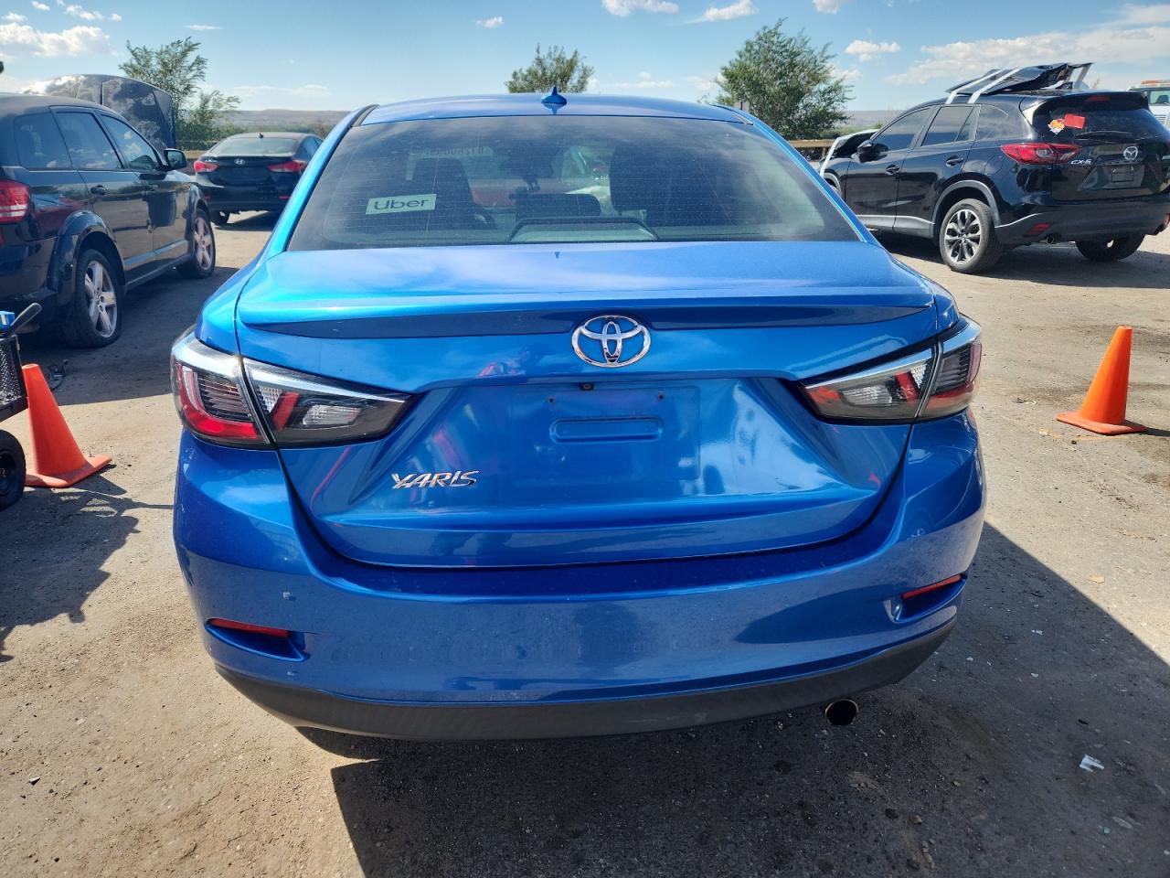 2019 Toyota Yaris L VIN: 3MYDLBYVXKY506286 Lot: 81260095