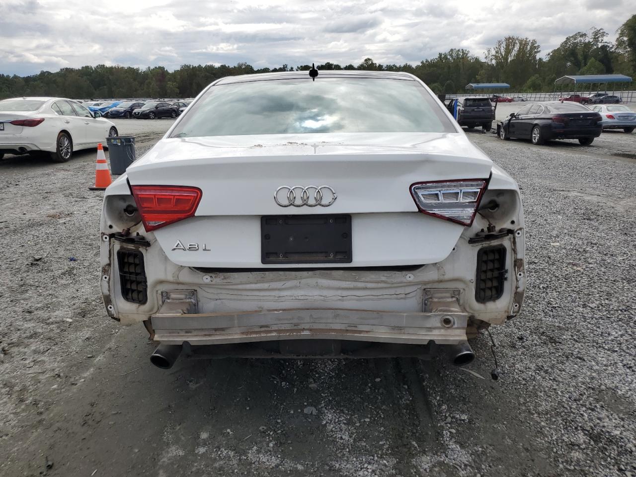 2013 Audi A8 L Quattro VIN: WAURGAFD5DN017076 Lot: 81887635