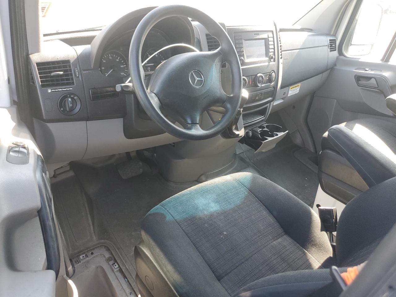 2017 Mercedes-Benz Sprinter 2500 VIN: WD3PE8CD7HP560799 Lot: 81404825