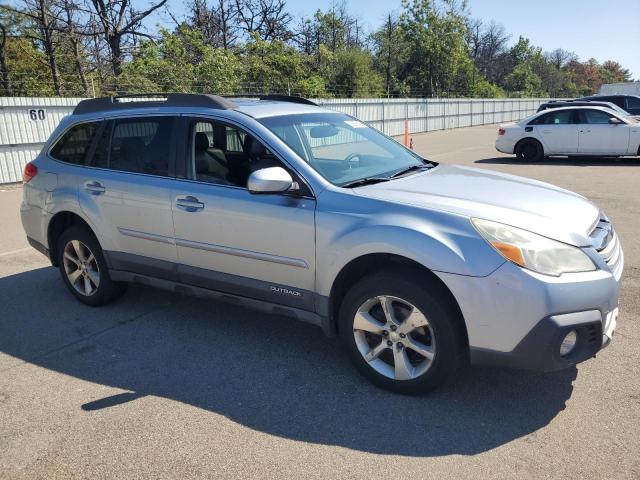  SUBARU OUTBACK 2014 Srebrny