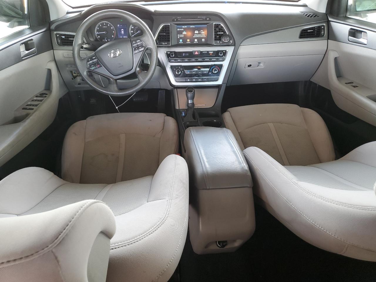 2017 Hyundai Sonata Se VIN: 5NPE24AF4HH571953 Lot: 84610165