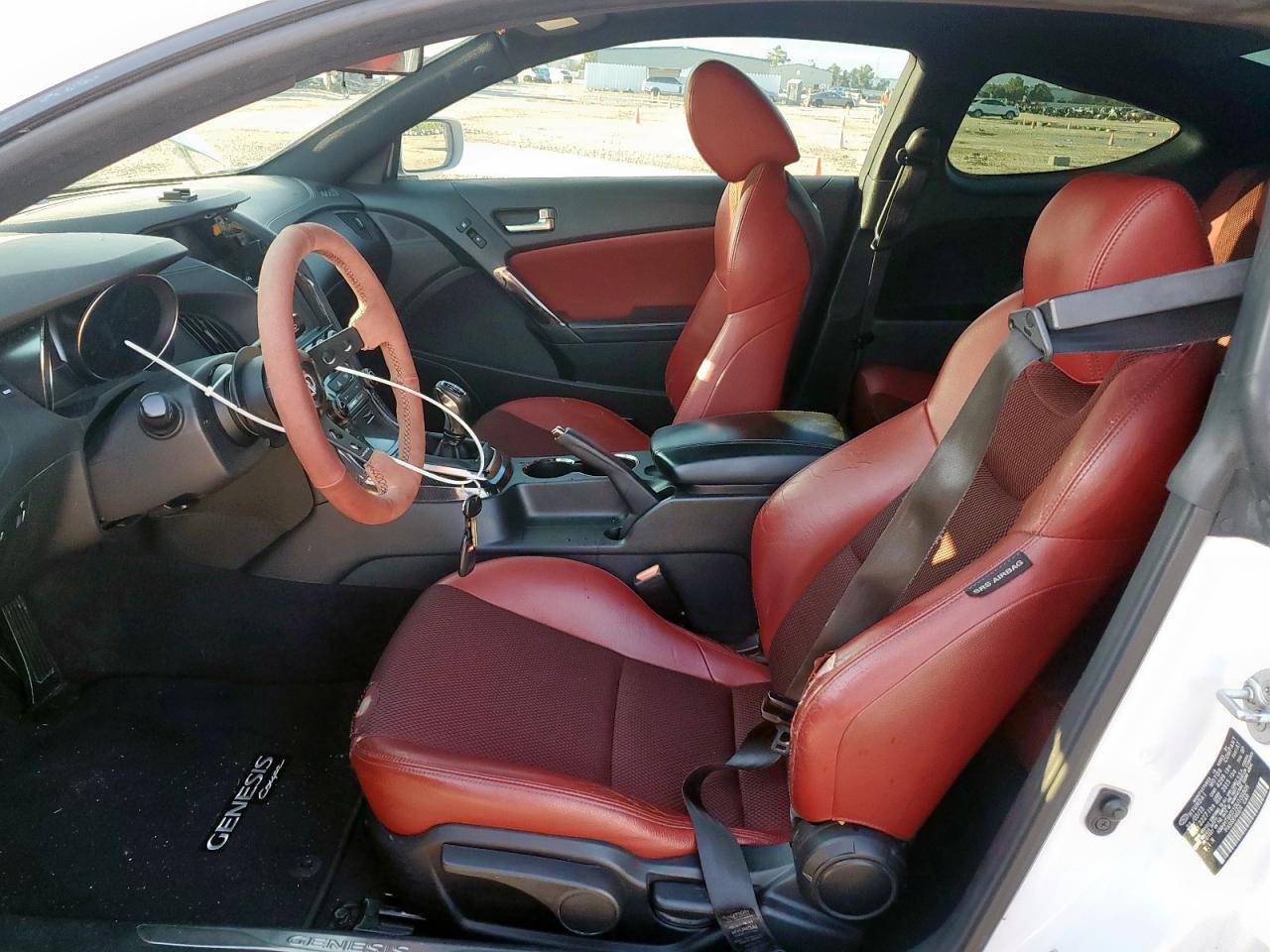 2013 Hyundai Genesis Coupe 2.0T VIN: KMHHT6KD1DU106805 Lot: 81695545