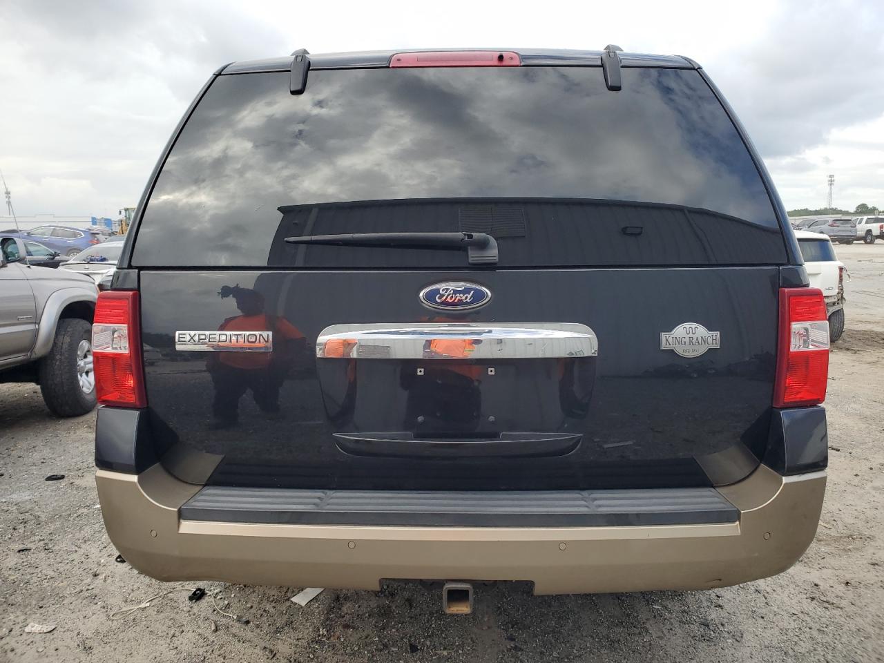 2014 Ford Expedition El Xlt VIN: 1FMJK1J54EEF02675 Lot: 84905135