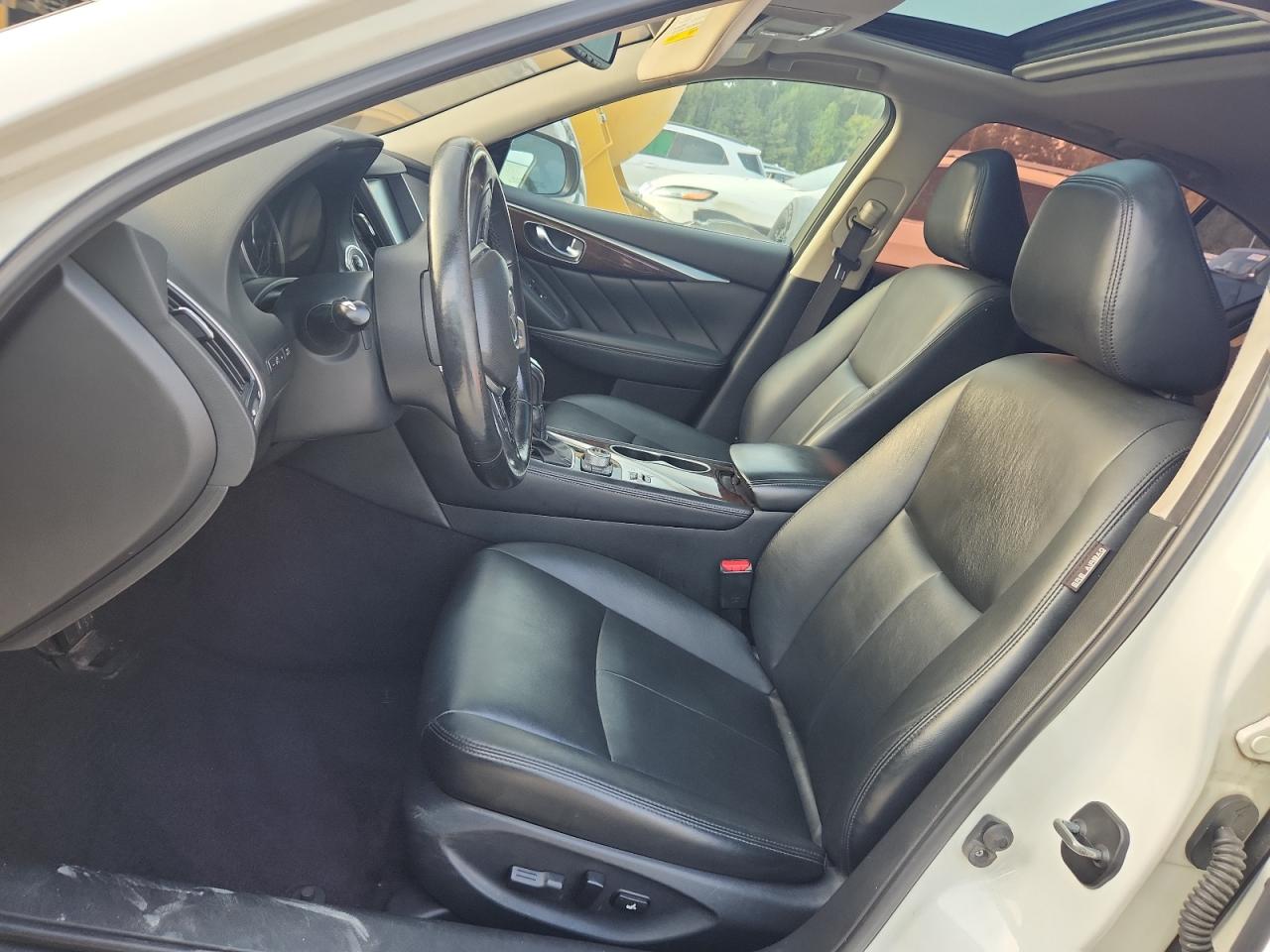 2018 Infiniti Q50 Luxe VIN: JN1EV7AP1JM355221 Lot: 82064605